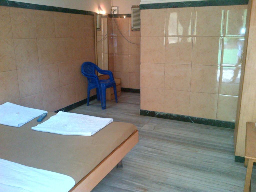 Pali Beach Resort Malad Room photo