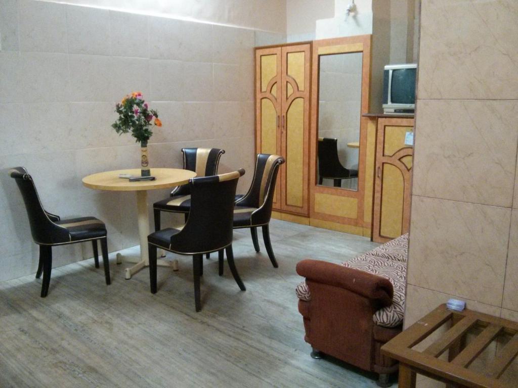 Pali Beach Resort Malad Exterior photo