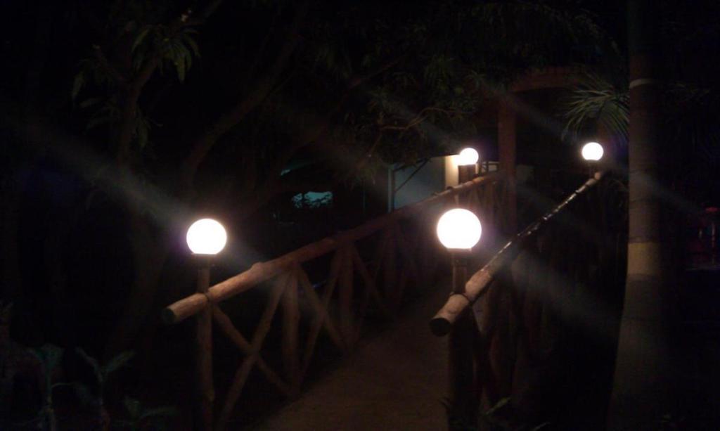 Pali Beach Resort Malad Exterior photo