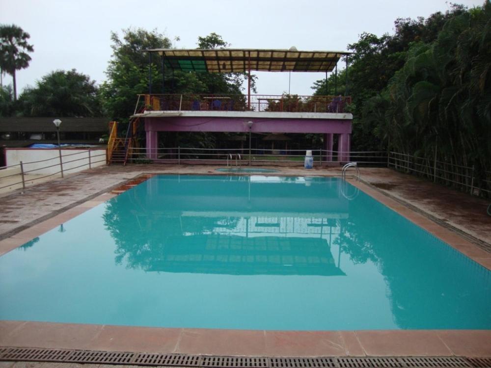 Pali Beach Resort Malad Exterior photo